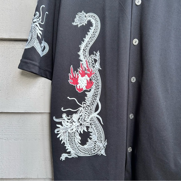 Vintage Wooden Dog Dragon Button Down Black 90s Y2k Made in USA Size Large - Picture 2 of 8